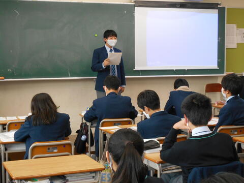 中3卒業論文中間発表会