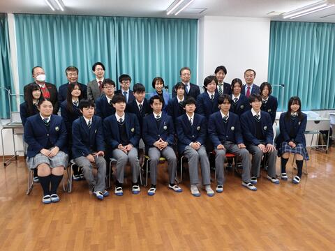 H２探究　多摩市議会議員との意見交換会