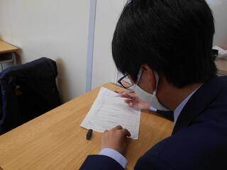ざくろ を読む スクールライフ 多摩大学附属聖ヶ丘中学高等学校